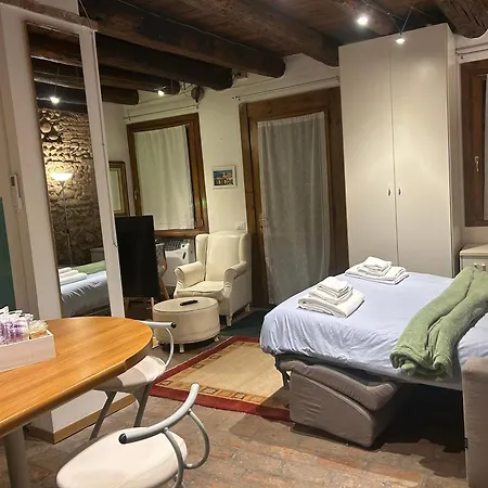 Teatro Vecchio 11 Apartment