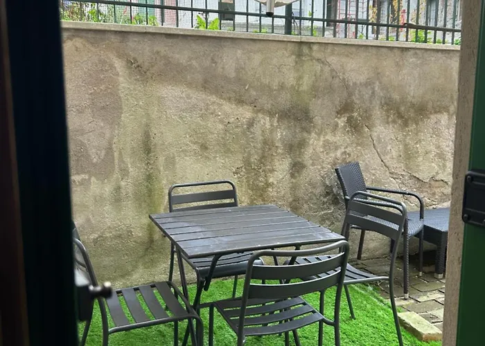 Apartment Teatro Vecchio 11 *